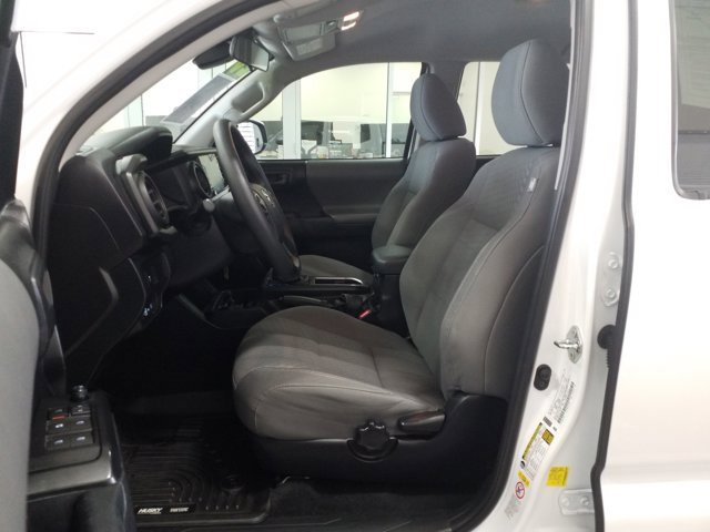 Used 2020 Toyota Tacoma SR image 12