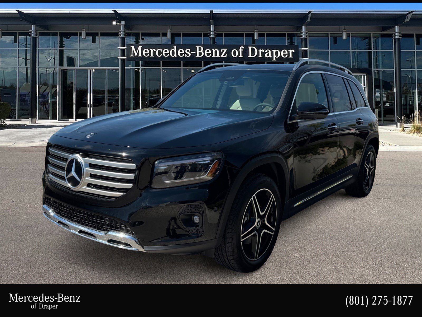 Used 2026 Mercedes-Benz GLB 250 4MATIC image 1