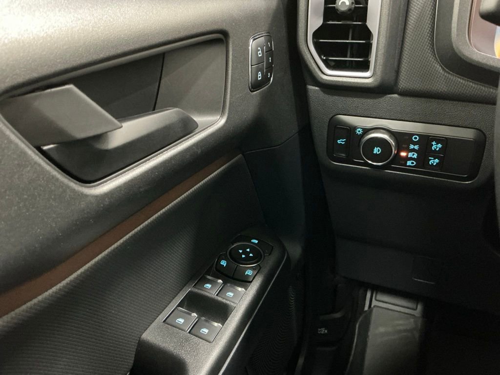 Used 2025 Ford Bronco Sport Outer Banks w/ Outer Banks Tech Package+ image 16