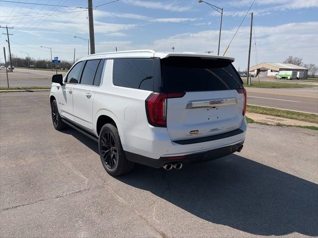 Used 2023 GMC Yukon XL Denali image 4