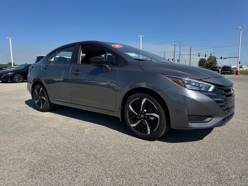 New 2025 Nissan Versa SR w/ Trunk Package image 8