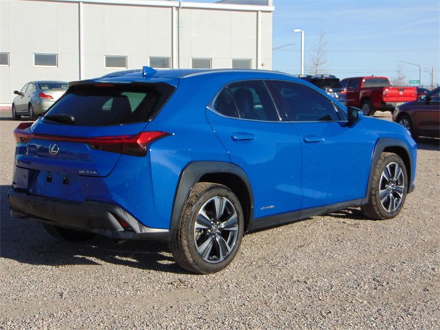 Used 2022 Lexus UX 250h w/ Accessory Package (Z1) image 4