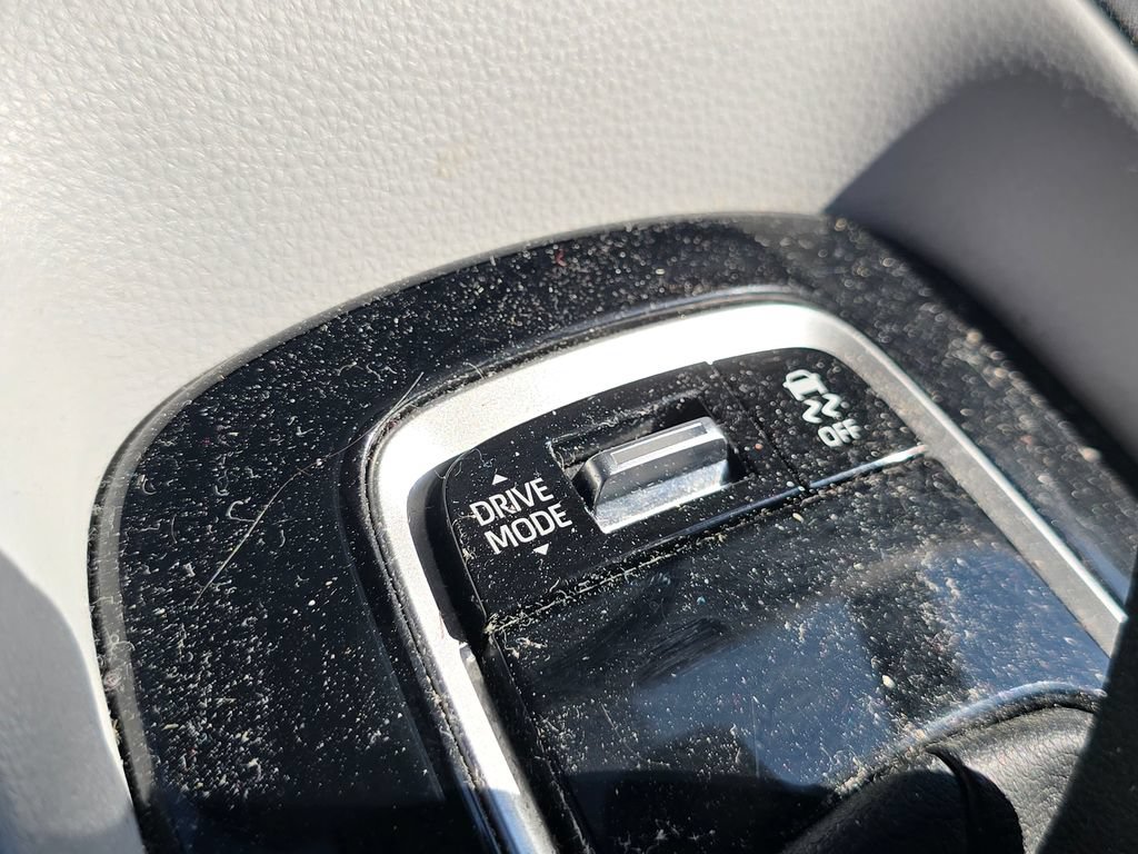 Used 2024 Toyota Corolla SE w/ SE Premium Package FWD image 21
