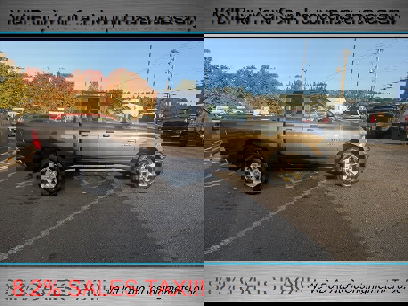 Used 2024 RAM 1500 Classic SLT image 6