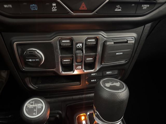 Used 2023 Jeep Wrangler Unlimited w/ Cold Weather Group image 43