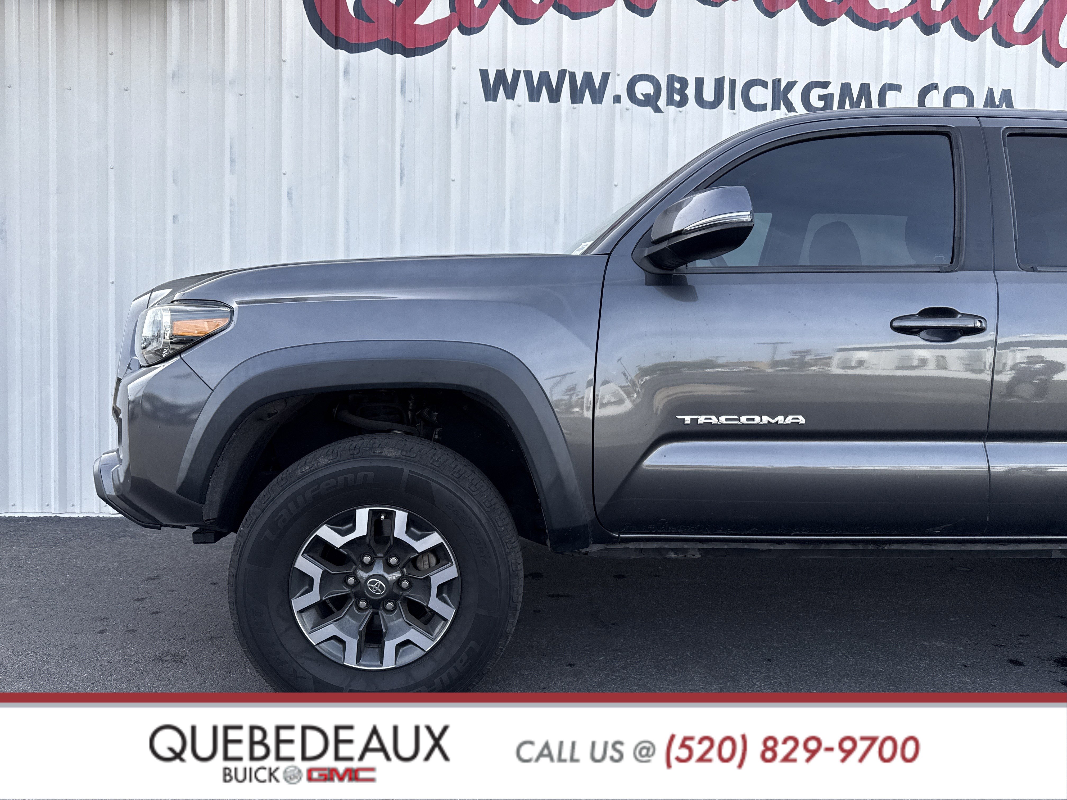 Used 2020 Toyota Tacoma TRD Off-Road image 2