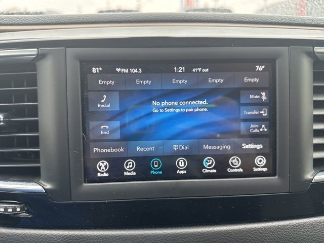 Used 2019 Chrysler Pacifica Touring-L image 25