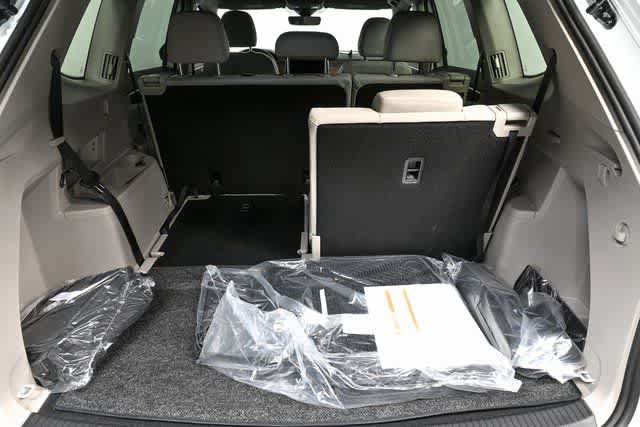 New 2026 Volkswagen Atlas SE FWD image 28
