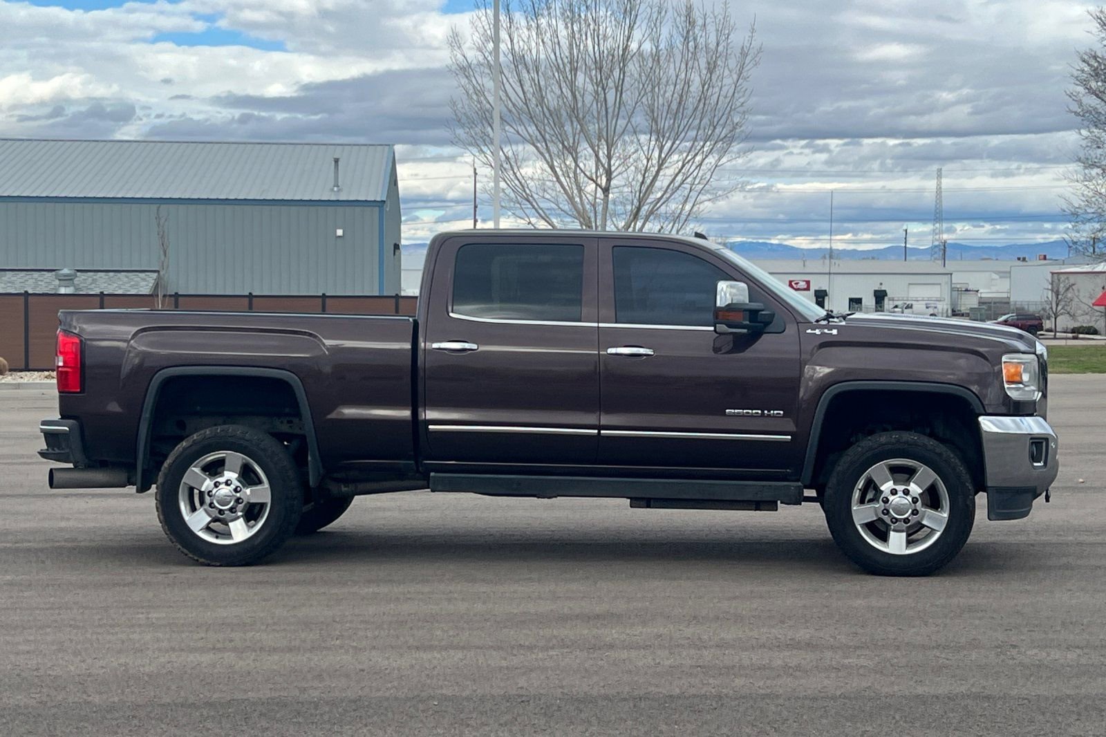 Used 2016 GMC Sierra 2500 SLT w/ Duramax Plus Package image 3