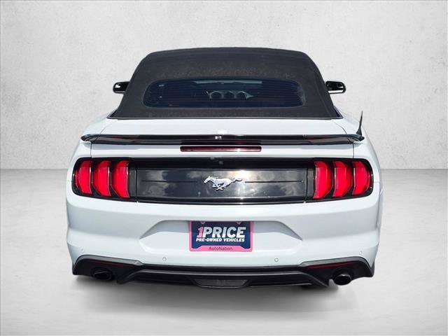 Used 2018 Ford Mustang Premium RWD image 7