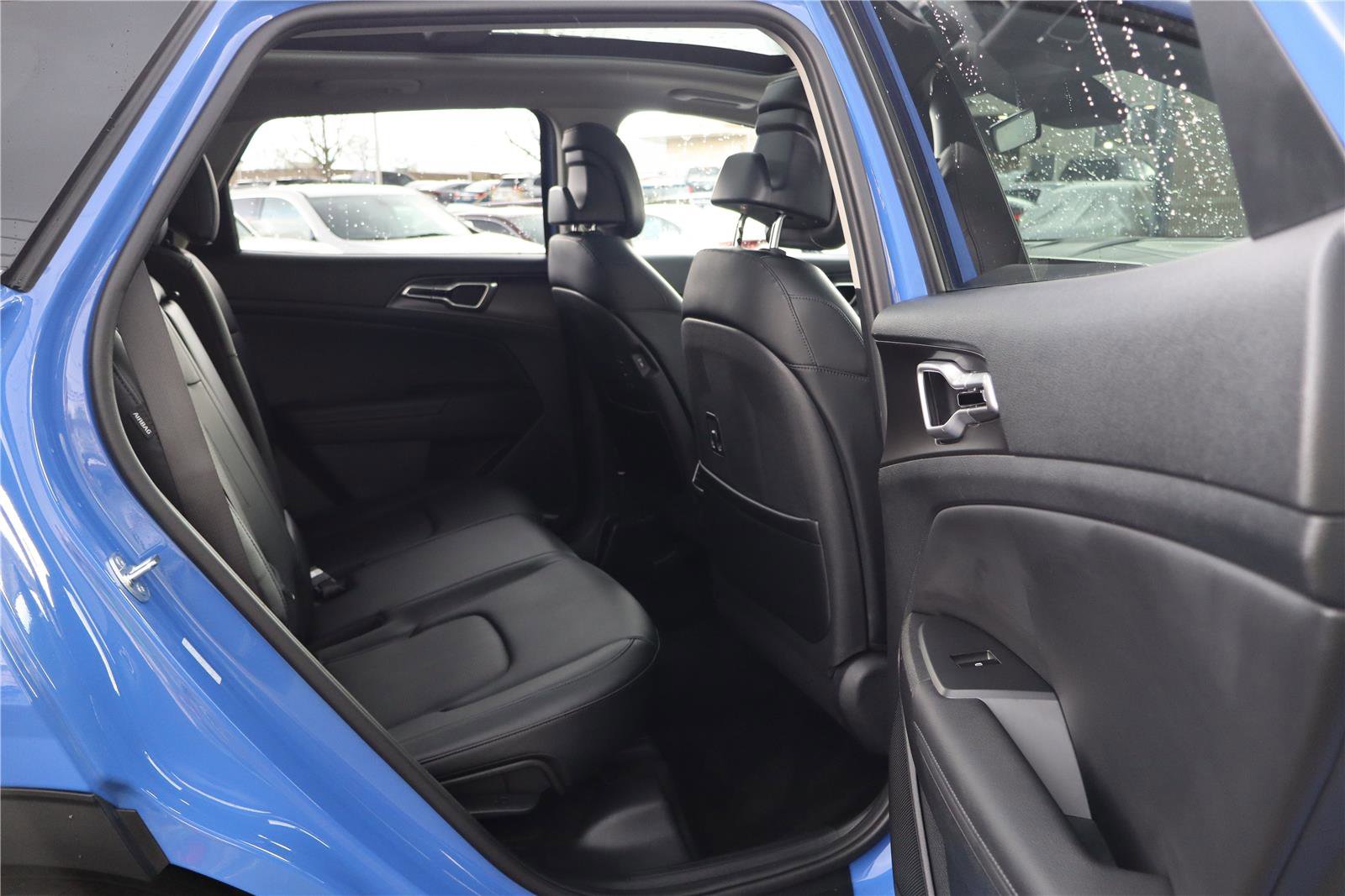 Certified 2026 Kia Sportage EX w/ EX Panorama Roof Package image 28