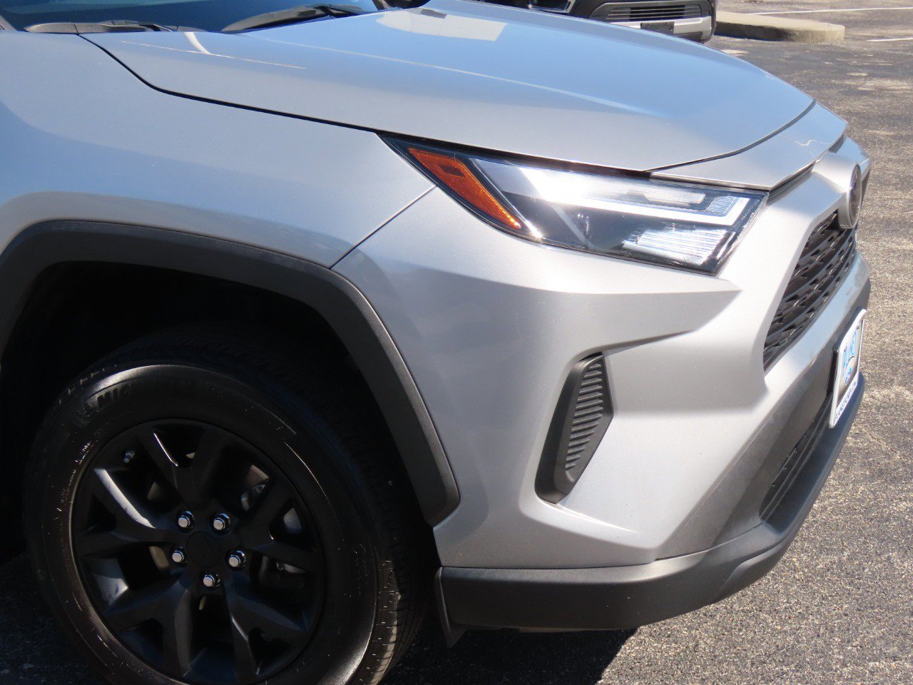 Used 2024 Toyota RAV4 LE image 6