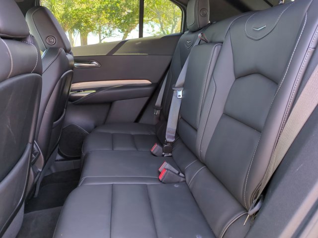 Used 2025 Cadillac XT4 Premium Luxury image 15
