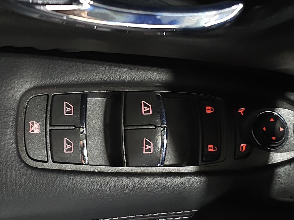 Used 2017 Nissan Armada SL w/ Moonroof Package RWD image 21