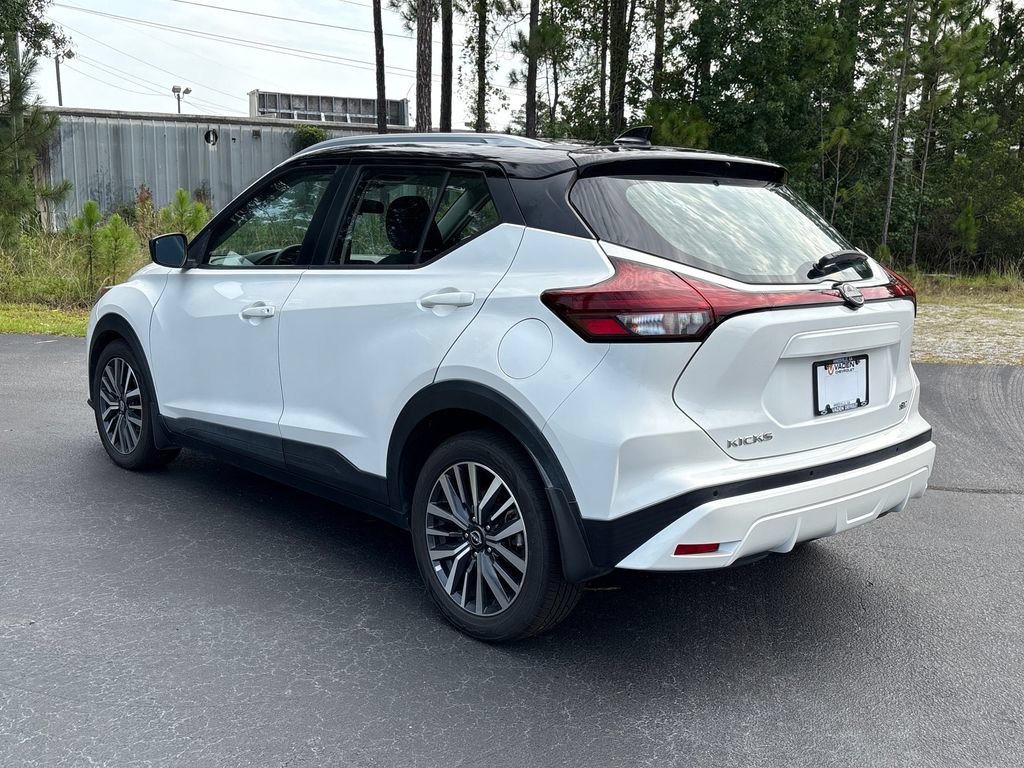 Used 2022 Nissan Kicks SV FWD image 19