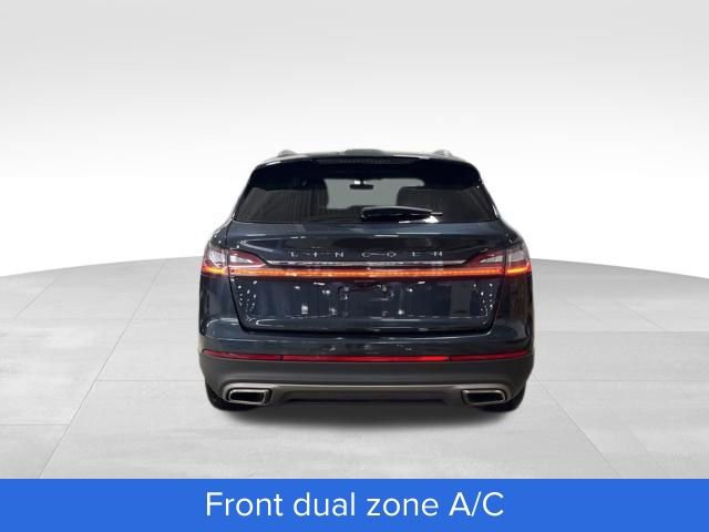 Used 2023 Lincoln Nautilus Reserve image 10
