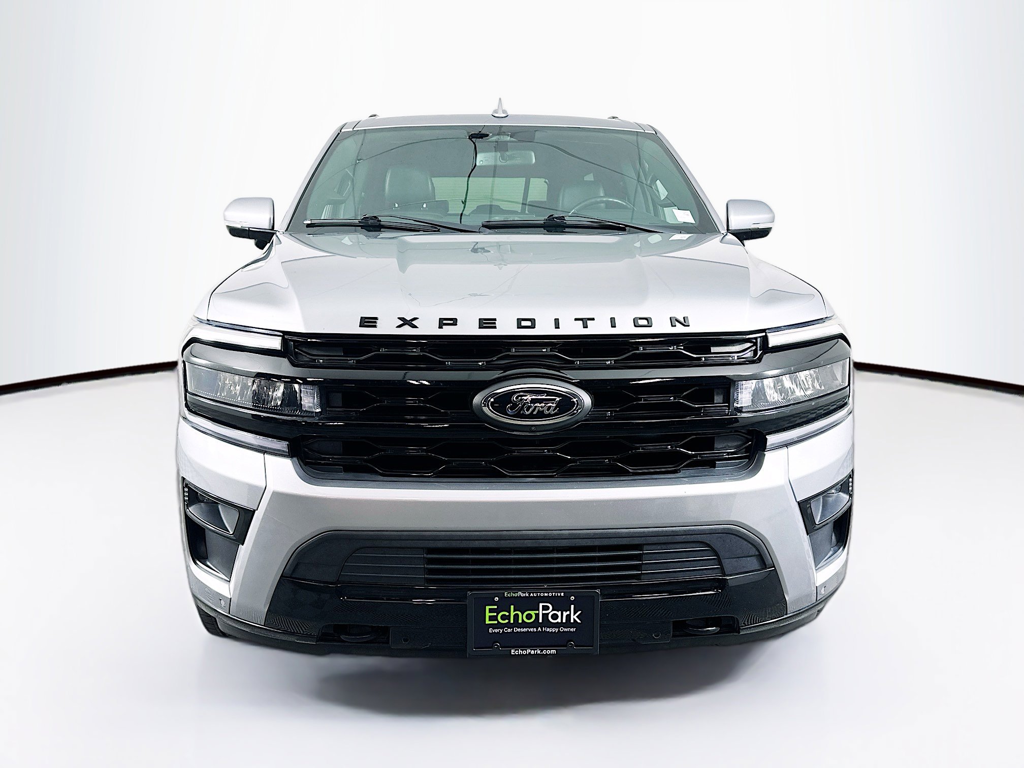 Used 2022 Ford Expedition Max Limited AWD/4WD image 2
