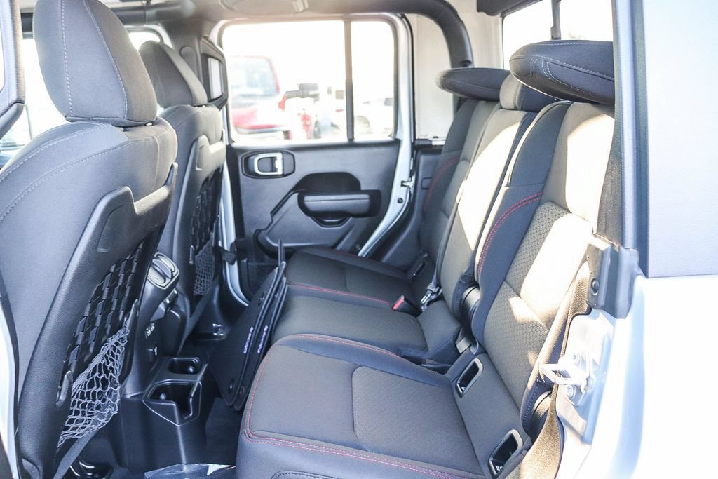 Used 2022 Jeep Gladiator Rubicon w/ Trailer Tow Package AWD/4WD image 22