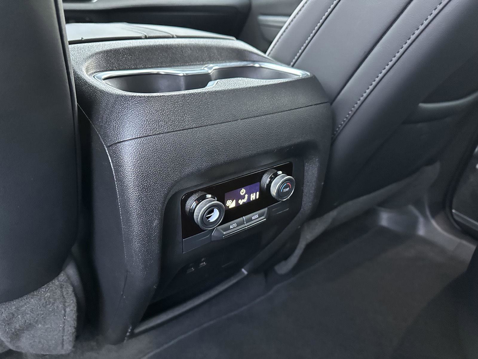 Used 2025 Buick Enclave Preferred image 16