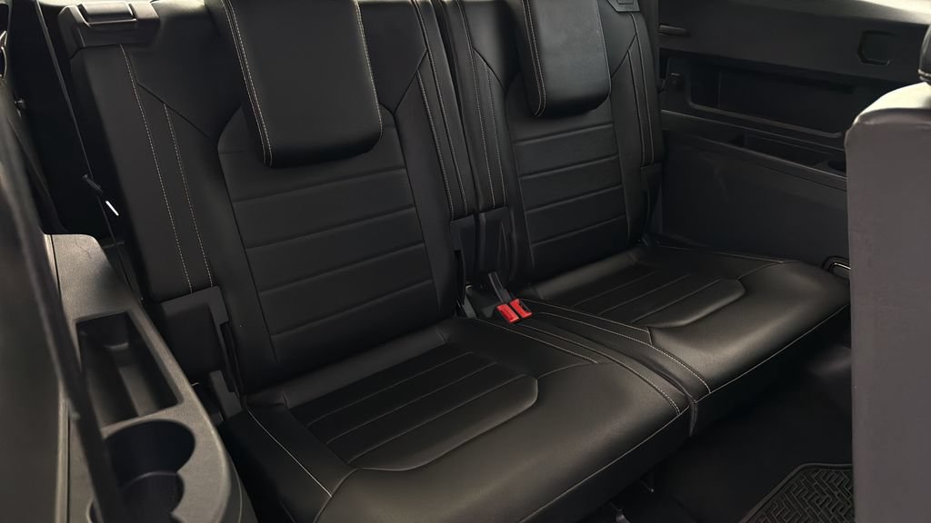 Used 2021 Volkswagen Atlas SEL AWD/4WD image 17