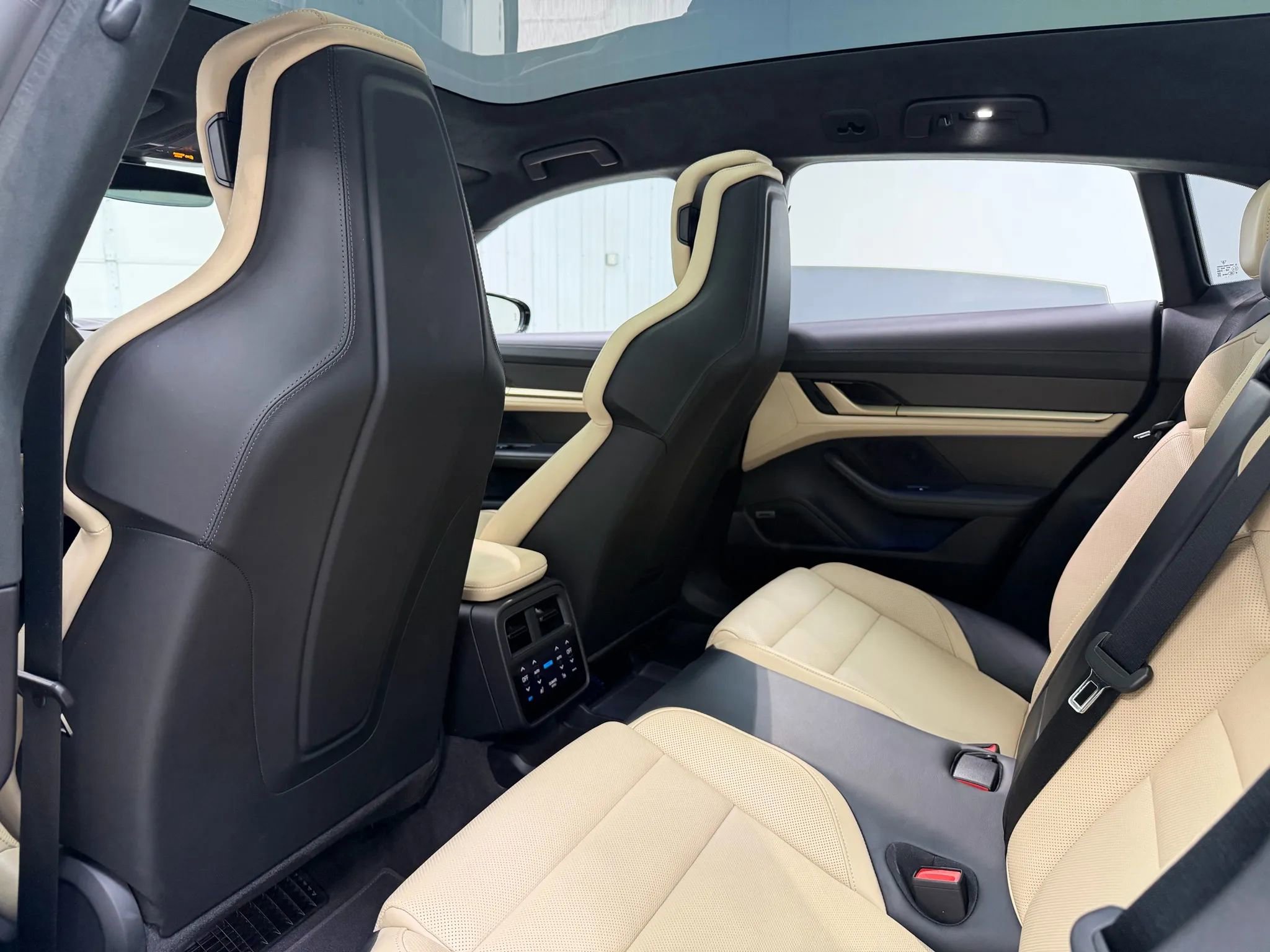 Used 2023 Porsche Taycan GTS image 16