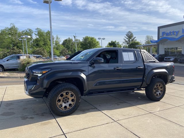 Used 2025 Toyota Tacoma 4x4 Double Cab Hybrid image 6