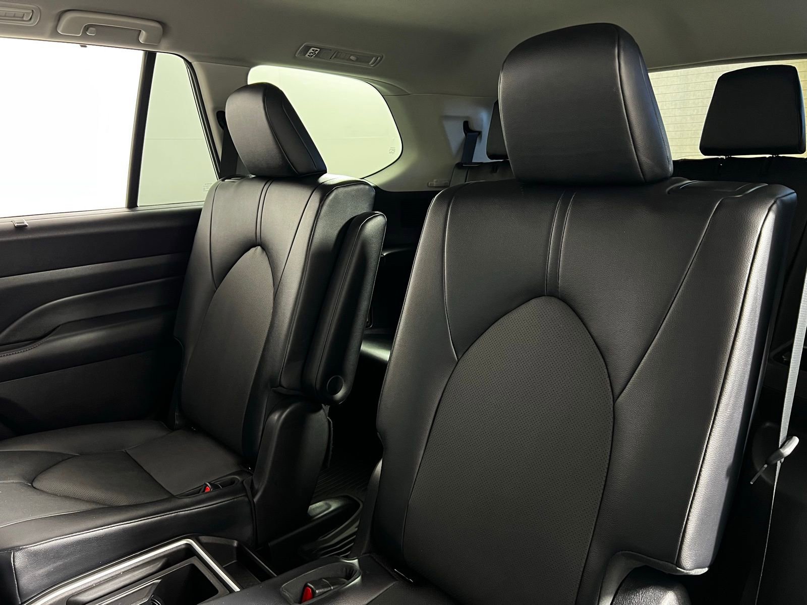 Certified 2025 Toyota Grand Highlander AWD image 23