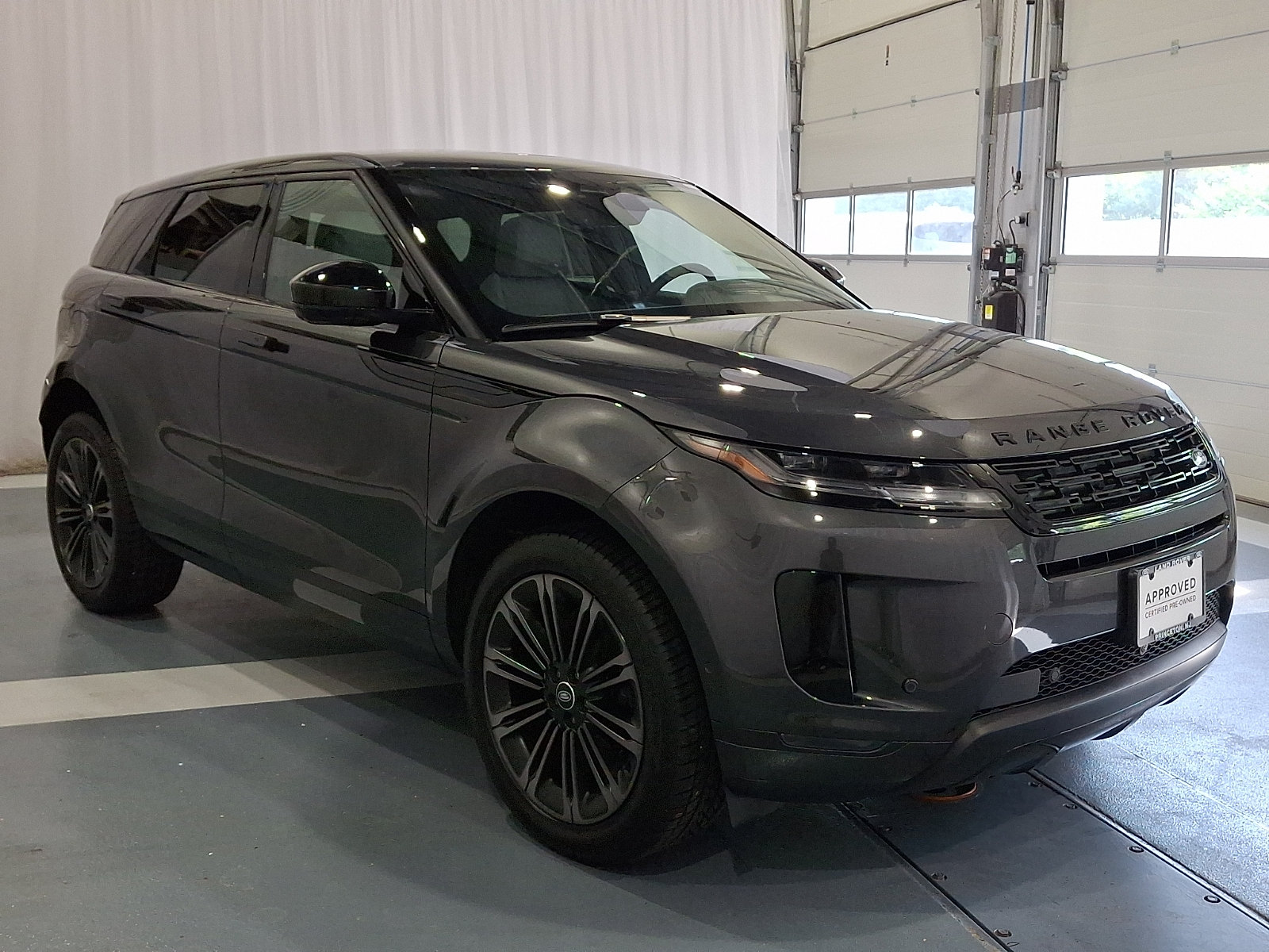 Certified 2026 Land Rover Range Rover Evoque S AWD/4WD image 6