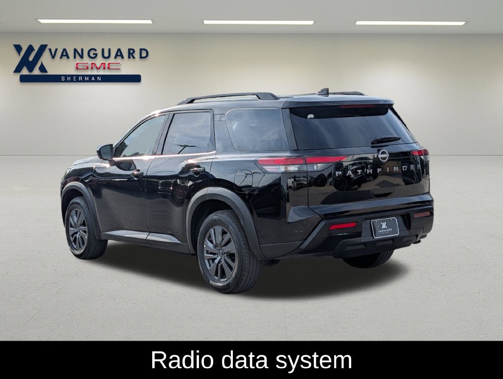Used 2026 Nissan Pathfinder SV FWD image 4