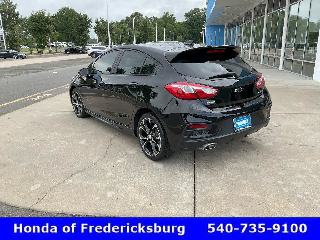 Used 2019 Chevrolet Cruze Diesel w/ Sun And Sound Package FWD image 3