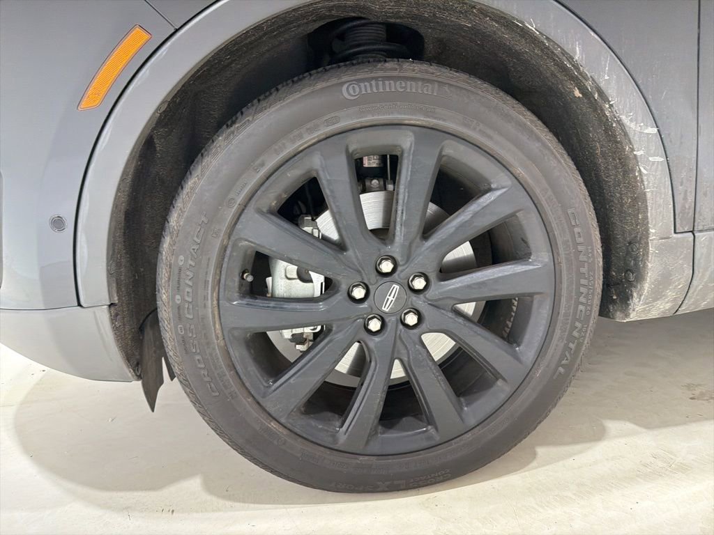 Used 2020 Lincoln Nautilus Reserve w/ Equipment Group 201A image 9