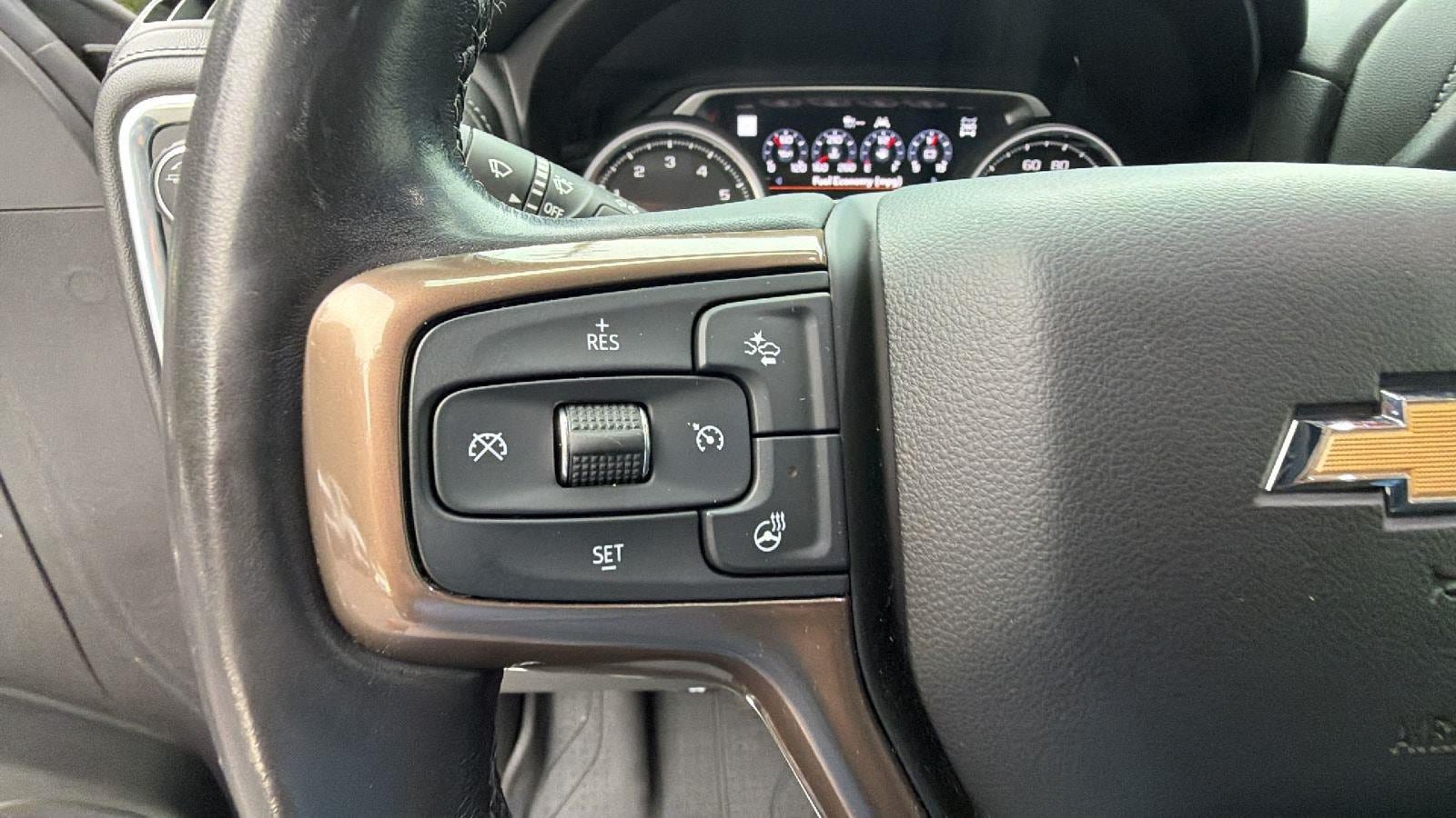 Used 2020 Chevrolet Silverado 1500 High Country w/ Technology Package AWD/4WD image 26