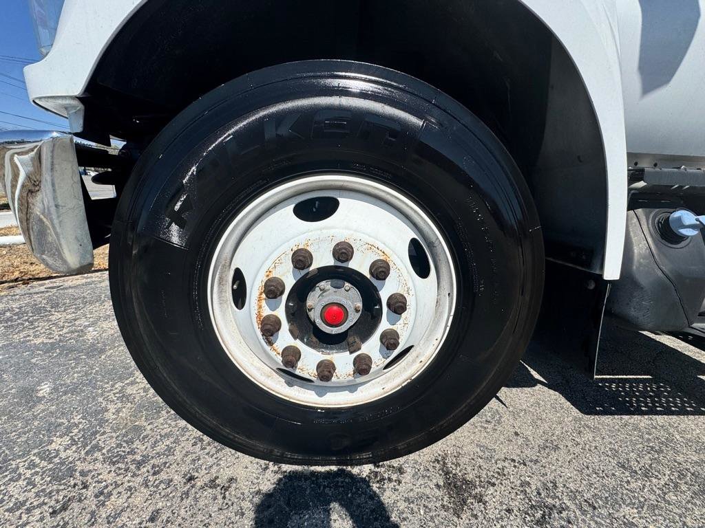 Used 2021 Ford F750 2WD Regular Cab Super Duty image 23