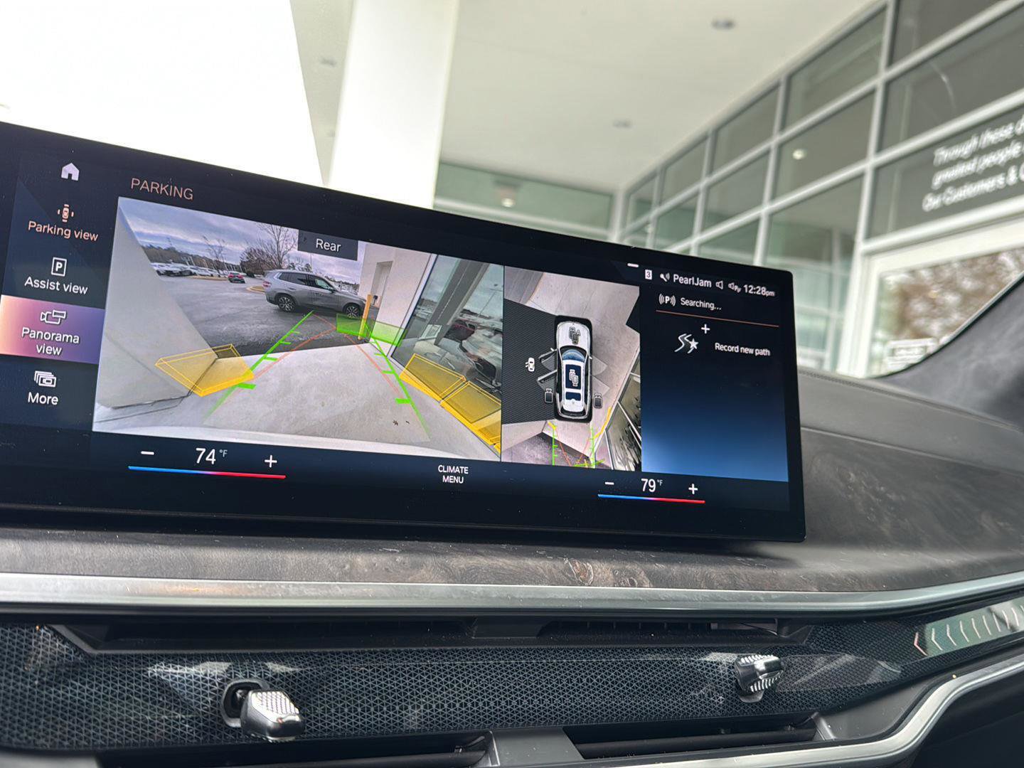 Used 2023 BMW X7 xDrive40i w/ Executive Package image 22