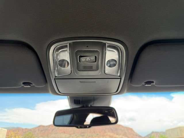 Used 2019 Kia Stinger GT AWD/4WD image 16