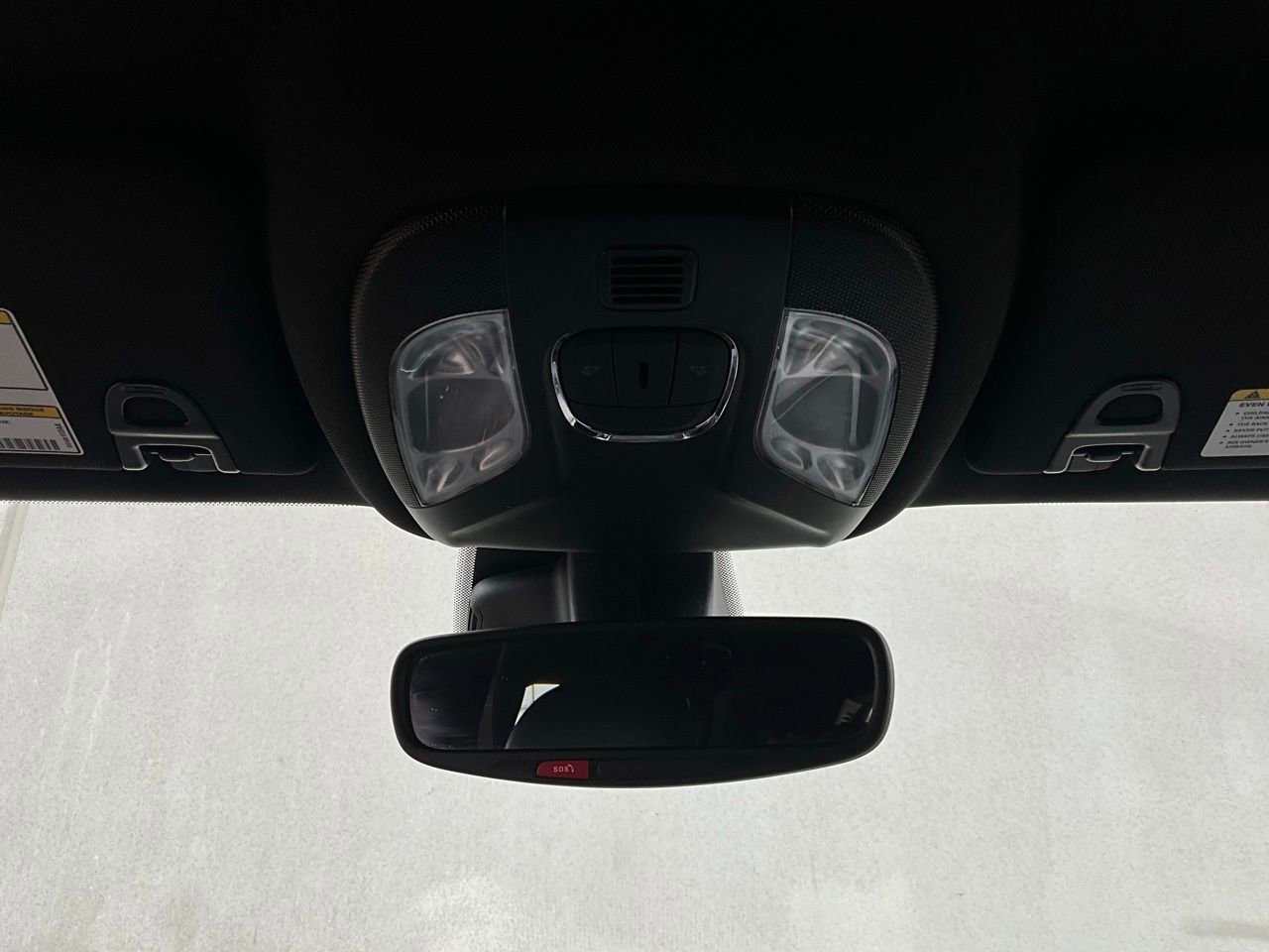 Used 2025 Jeep Compass Latitude image 15