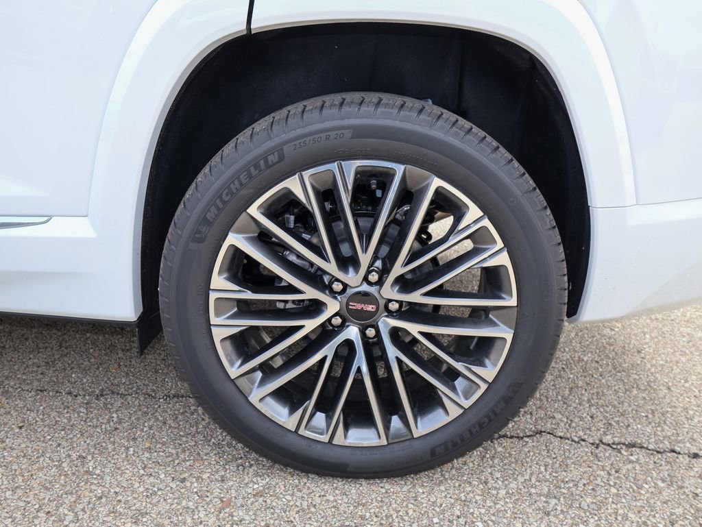 New 2026 GMC Terrain Denali w/ LPO, Floor Liner Package image 36