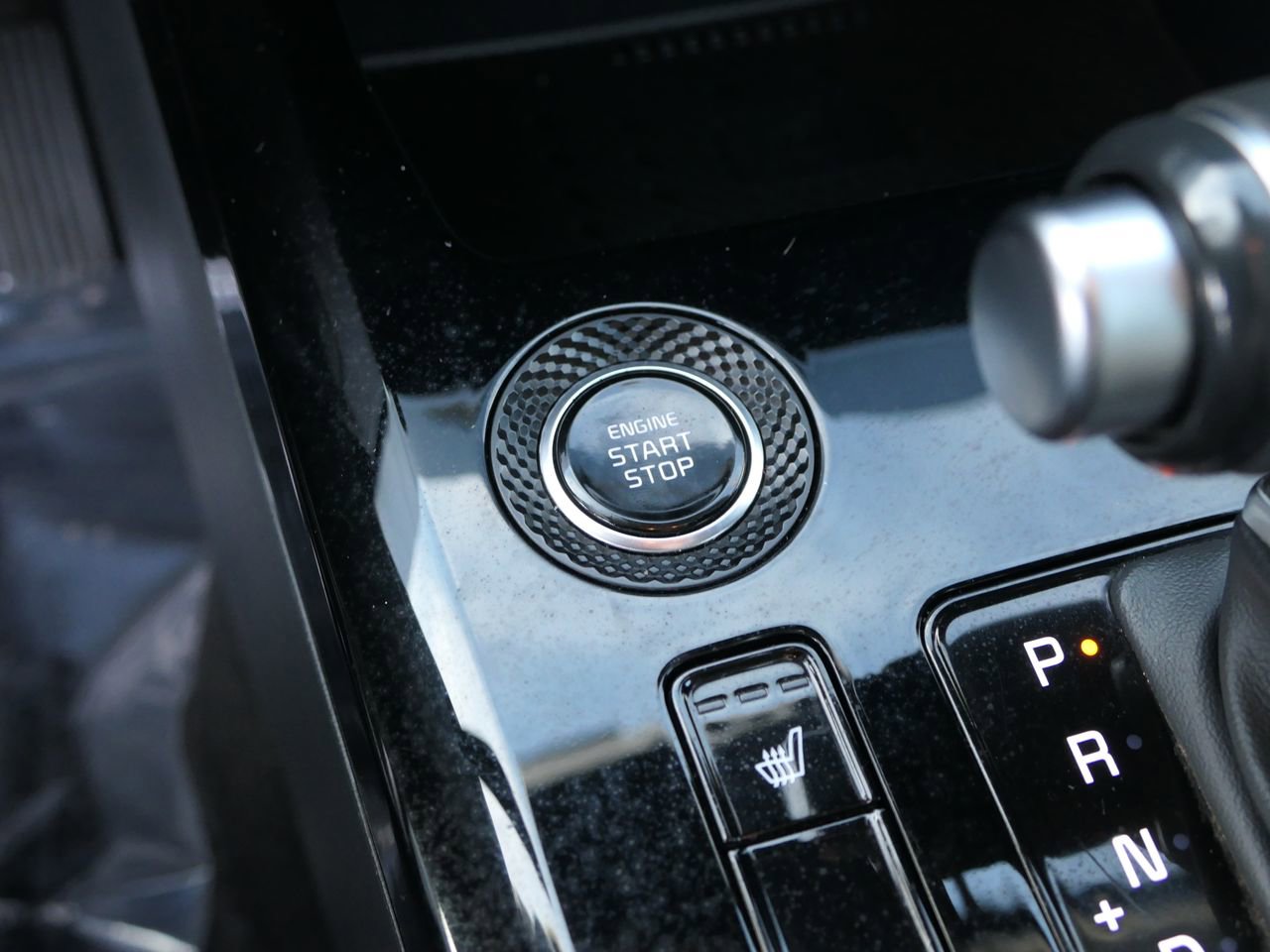 Used 2023 Kia Niro EX image 24