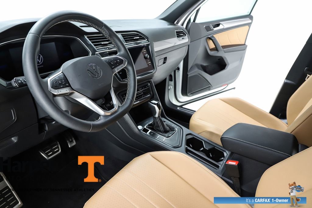 Used 2023 Volkswagen Tiguan SE R-Line image 56