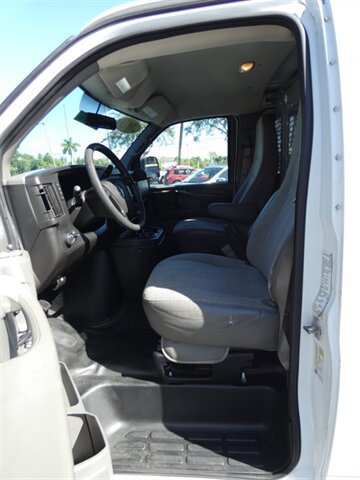 Used 2015 Chevrolet Express 2500 RWD image 34
