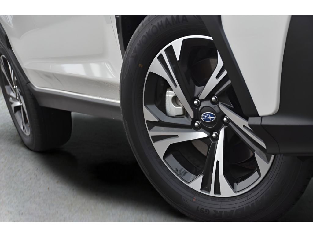 Used 2025 Subaru Crosstrek 2.0i Premium image 10