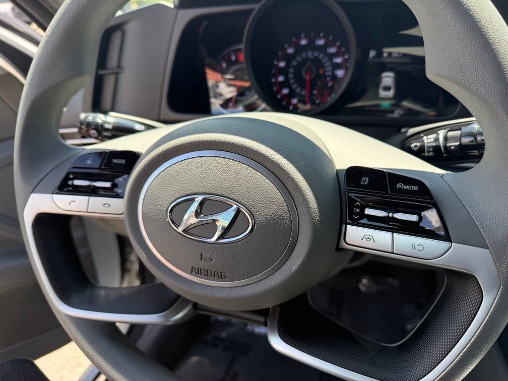 Used 2023 Hyundai Elantra SEL FWD image 26
