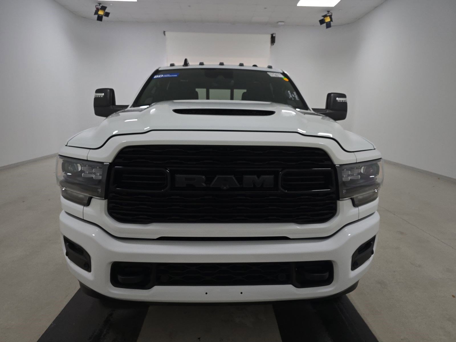 Used 2024 RAM 3500 Limited w/ Night Edition video 2