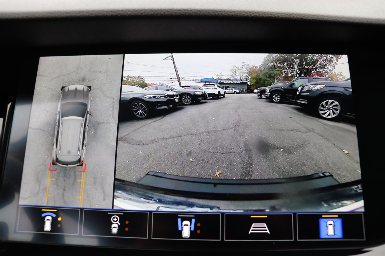 Used 2022 Buick Envision Avenir w/ Technology Package II image 37