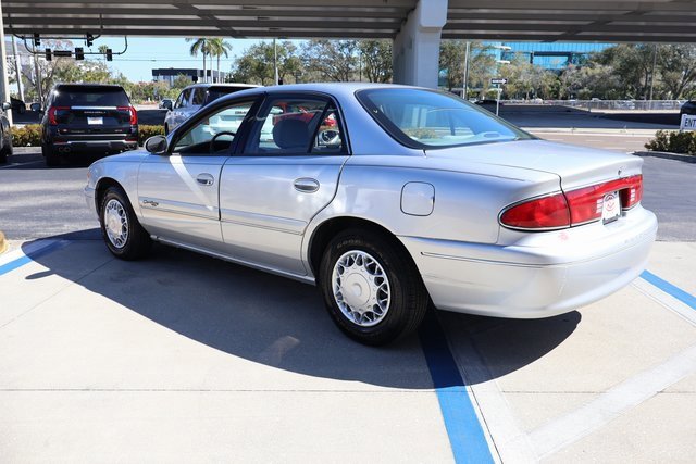 Used 2001 Buick Century Custom w/ Premium Pkg image 4