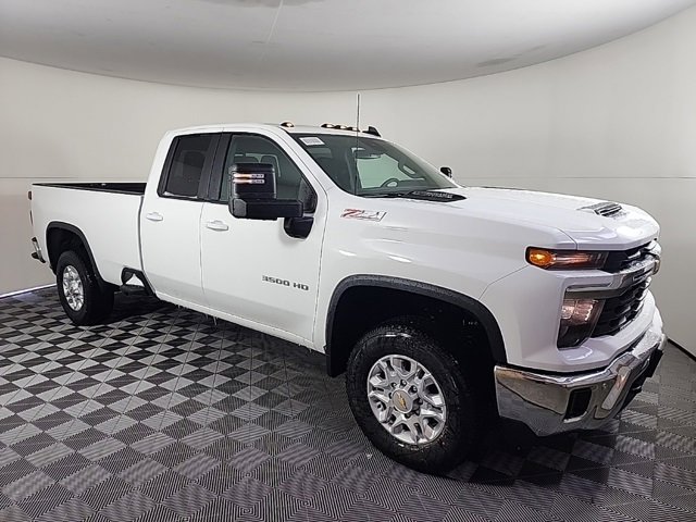 New 2025 Chevrolet Silverado 3500 LT w/ All Star Edition