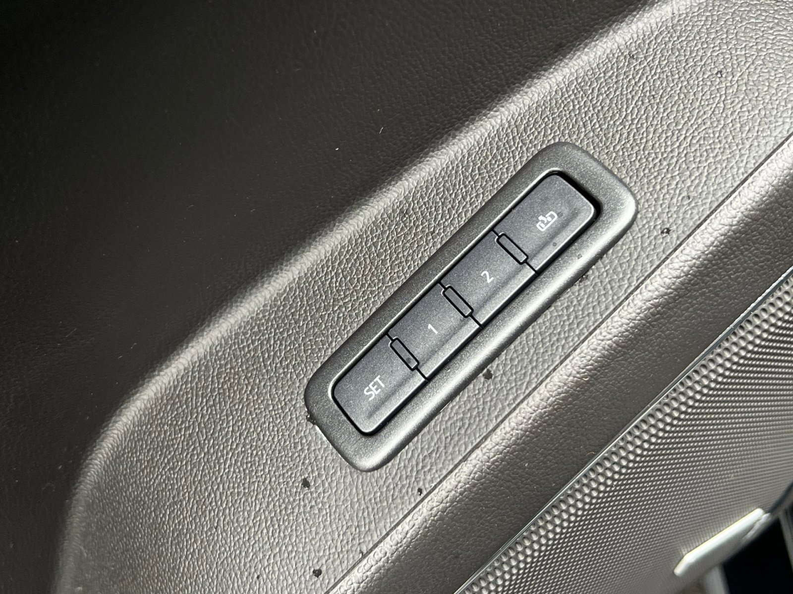 Used 2020 Chevrolet Tahoe Premier w/ Premier Plus Edition image 31