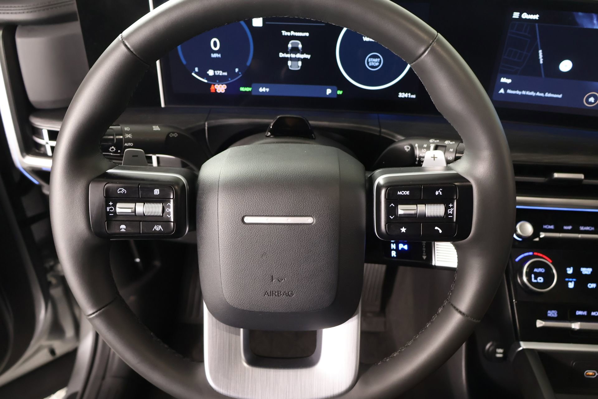 Certified 2025 Hyundai Santa Fe Limited image 3