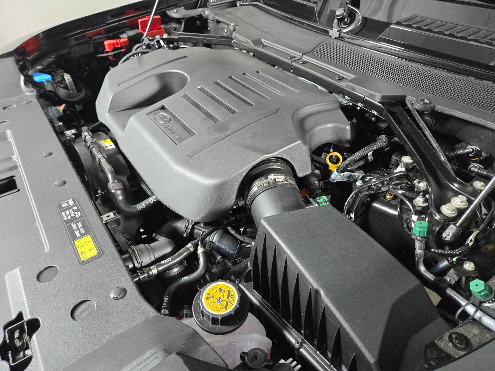 New 2026 Land Rover Defender 110 X-Dynamic SE AWD/4WD image 20