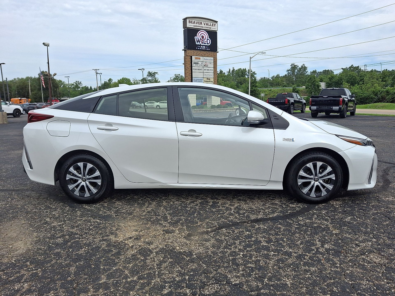 Used 2021 Toyota Prius Prime LE FWD image 26